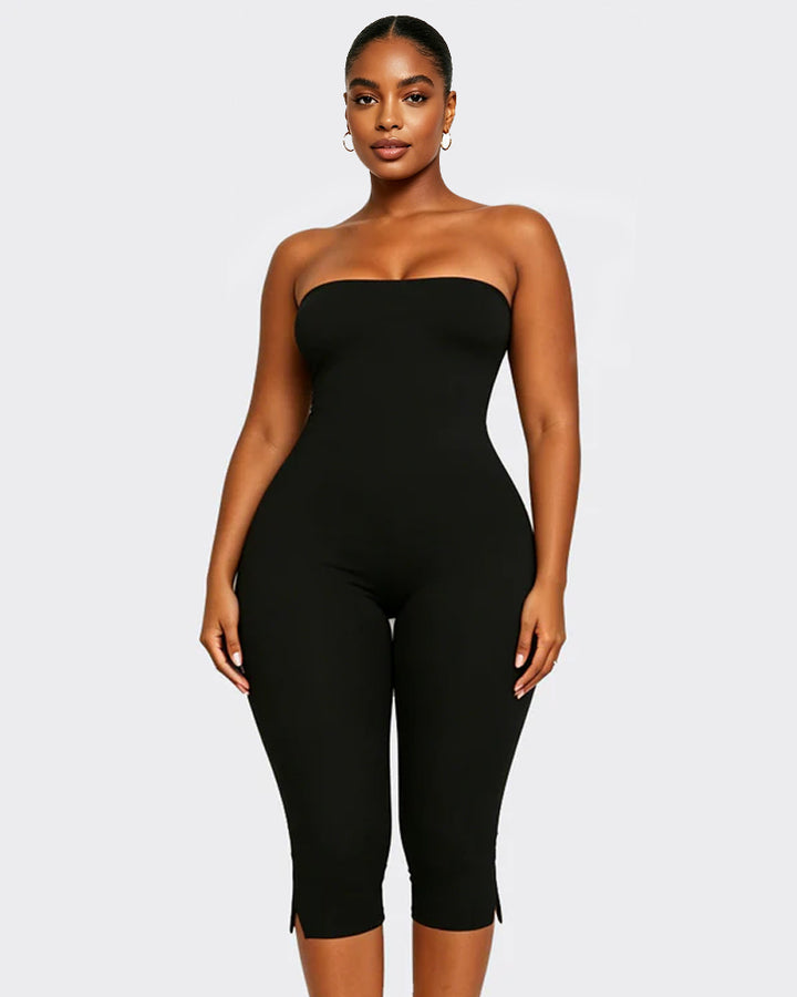 Trägerloser sanduhrförmiger eng anliegender Dreiviertel Body in Shapewear Länge