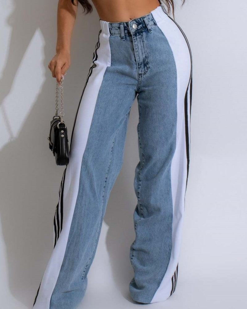 Jeans mit Einsätzen und 3 Streifen Hoher Taille und Weitem Bein