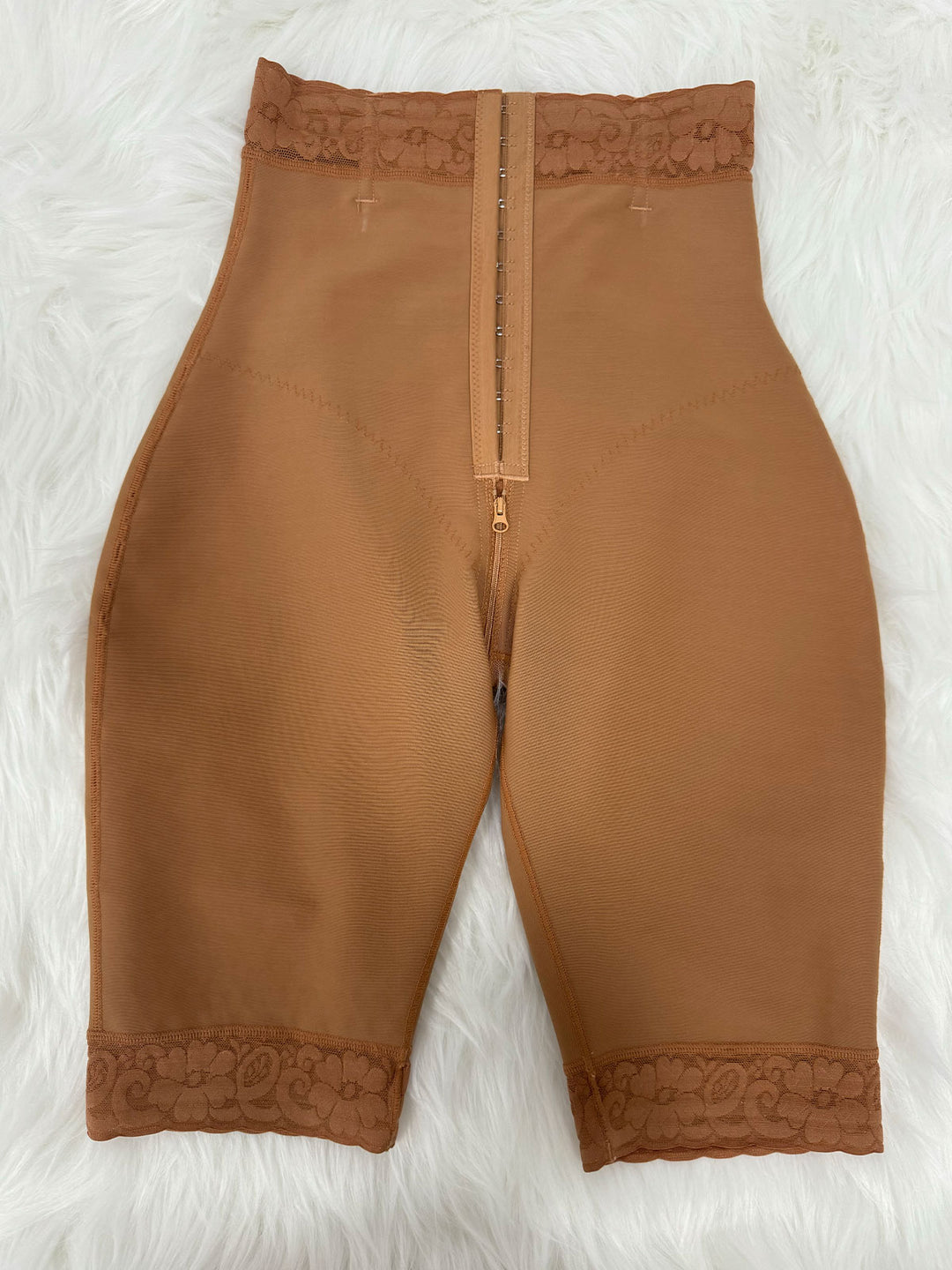 Shapshe® Damen Mittel Knielänge Spitzen Bauchweg Po Lift Shapewear Shorts