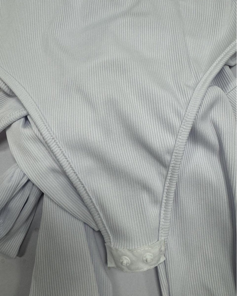 Sexy Gerippter Eckiger Ausschnitt Kurzärmeliger Kragen Tanga Bodysuit