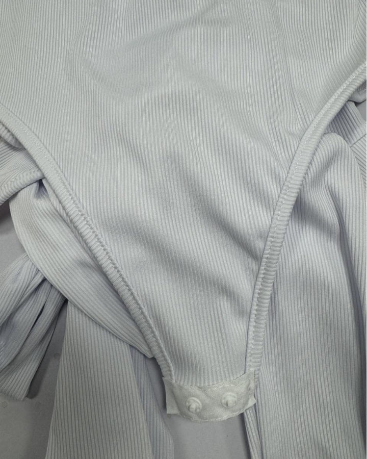 Sexy Gerippter Eckiger Ausschnitt Kurzärmeliger Kragen Tanga Bodysuit